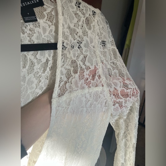 Stylestalker Beautiful Lace Long Sleeved Romper - Partially Sheer - Picture 2 of 7